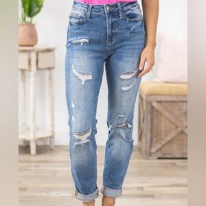 Judy Blue Cuffed Boyfriend Jean With Distress Size 5/27